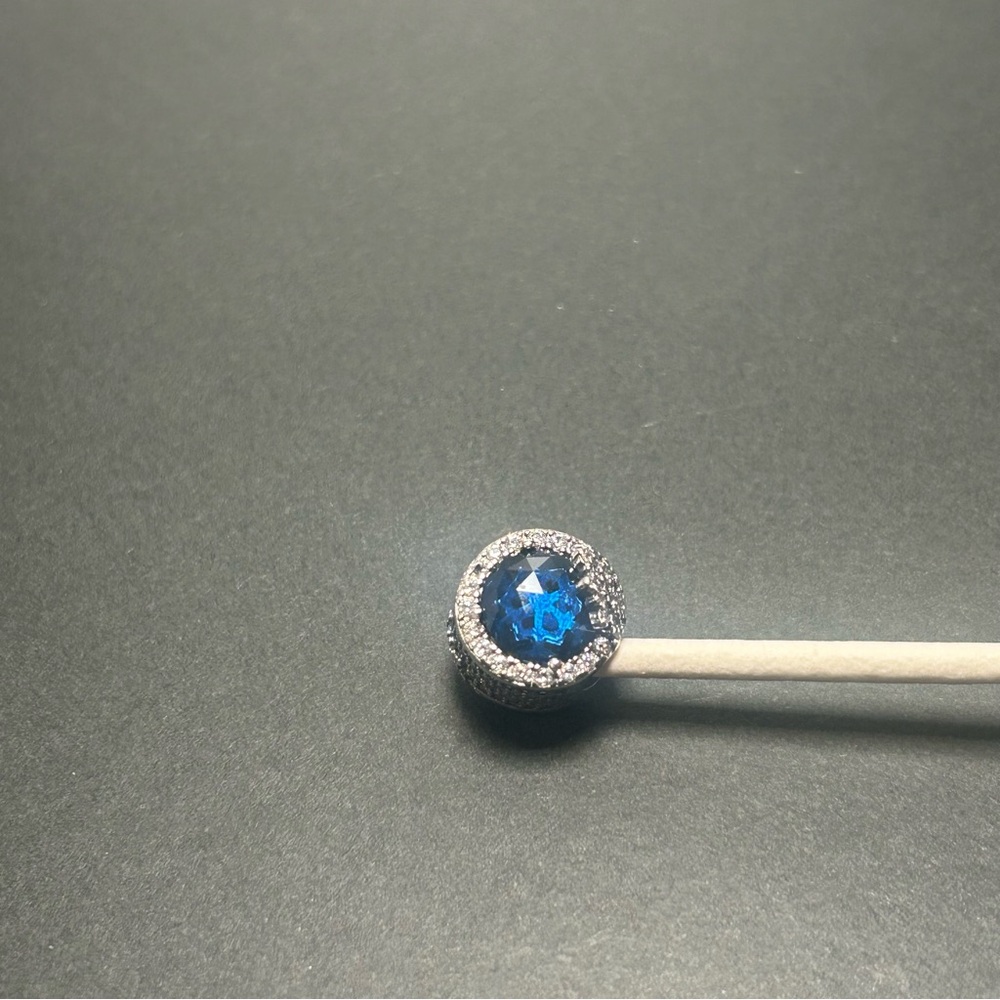 Pandora Charm - Picture 3 of 12